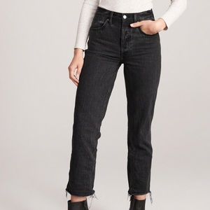 Abercrombie high-rise ankle straight jean (black)